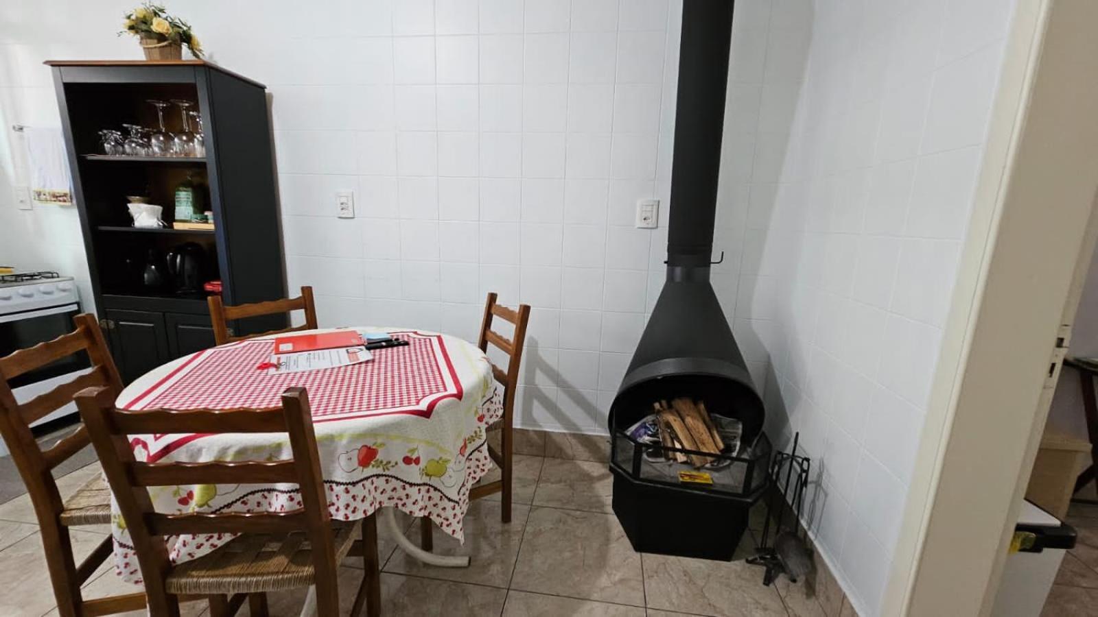 Residencia Bem Localizada Em Bento Goncalves Apartment Bagian luar foto